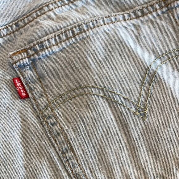 Levi Button Fly Shorts - Picture 6 of 8